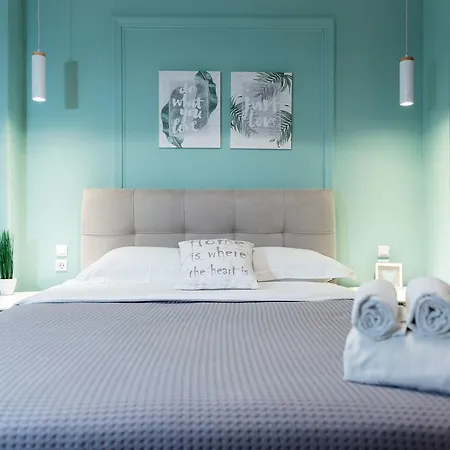 Apartment Syntagma By Livin Urbban Athens