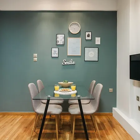 Syntagma By Livin Urbban Apartment
